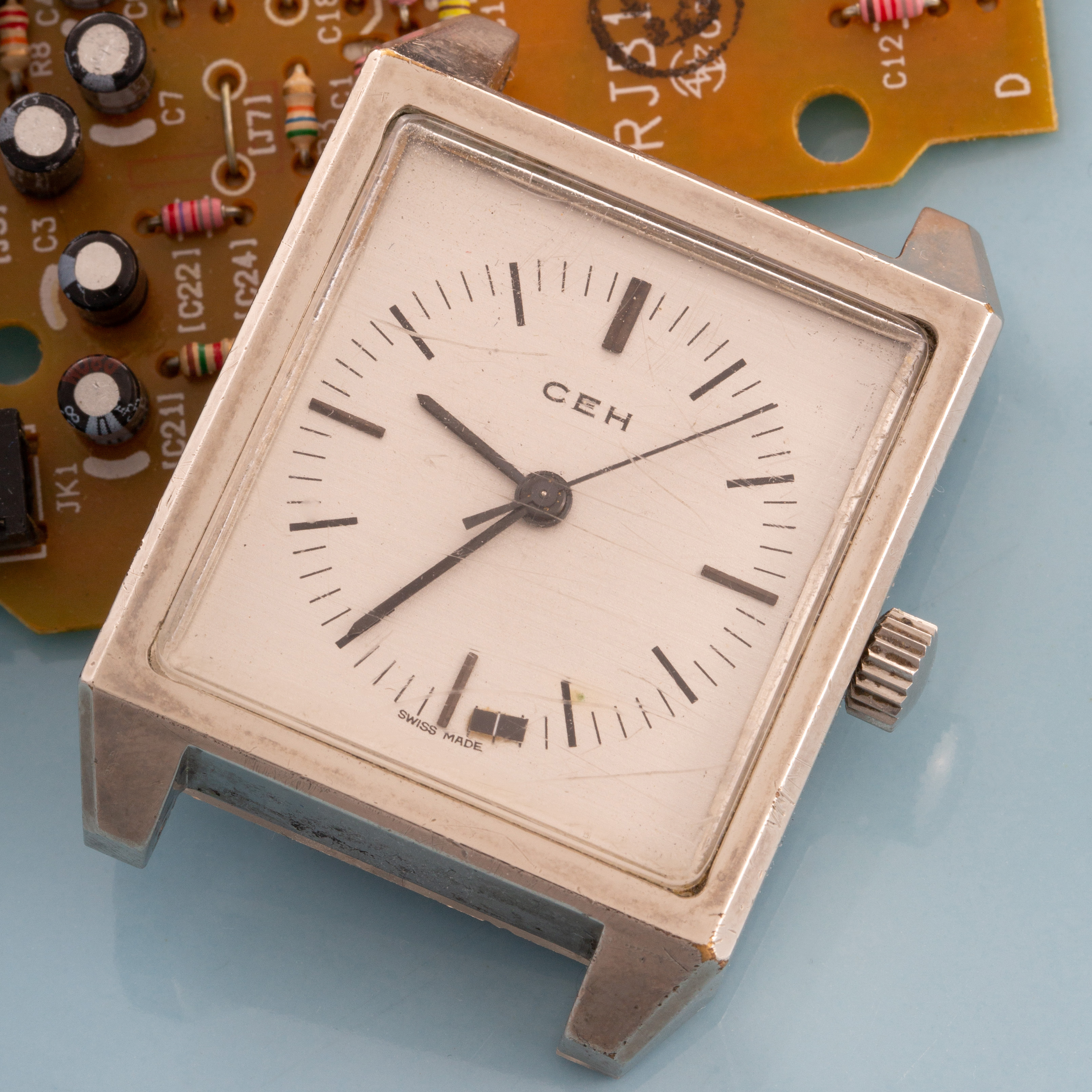 Electric Watch Prototypes – History of the Swiss electric and ...